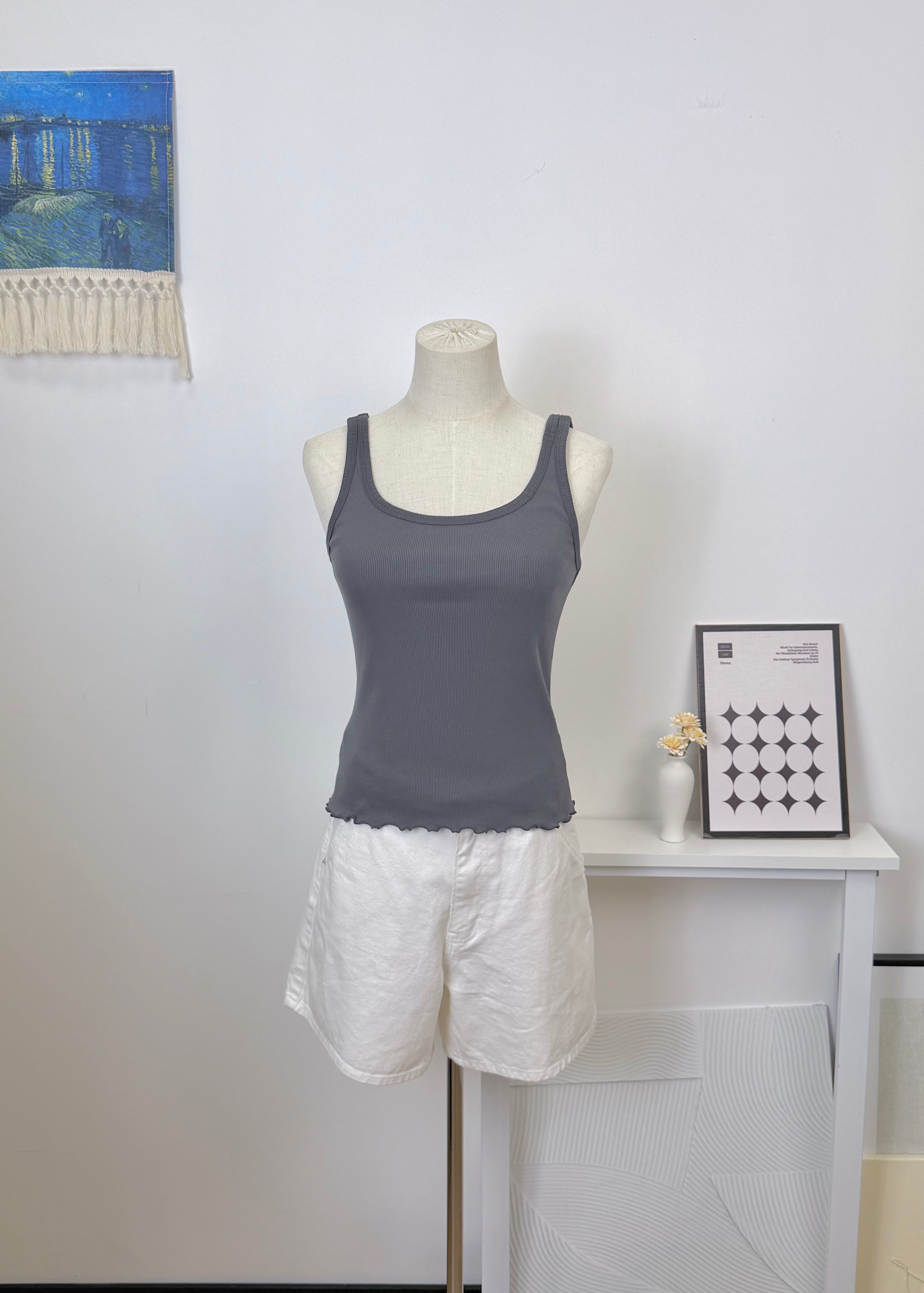 Ruffle Hem Ribbed Tank Top