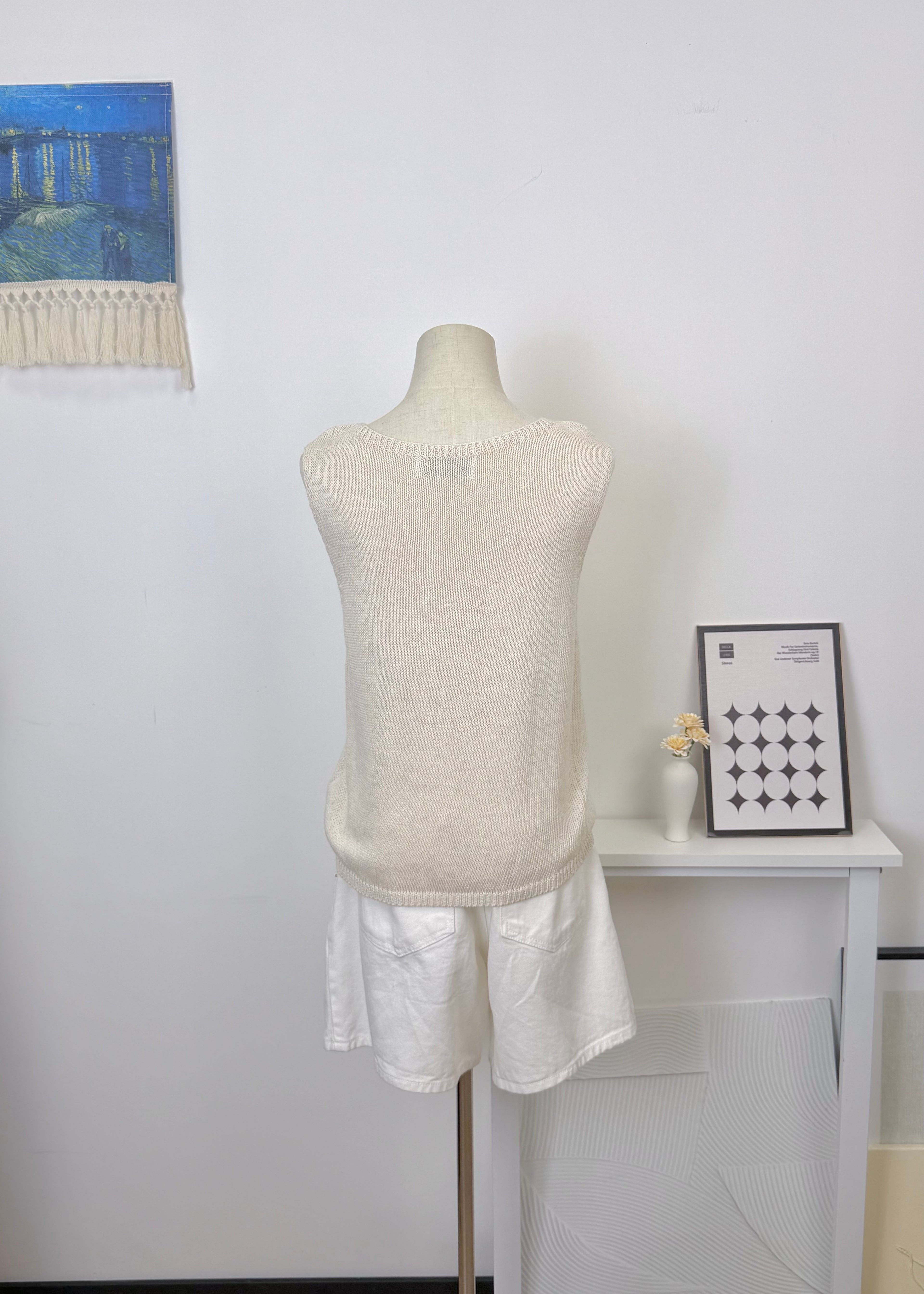 Artistic Chunky Knit Vest