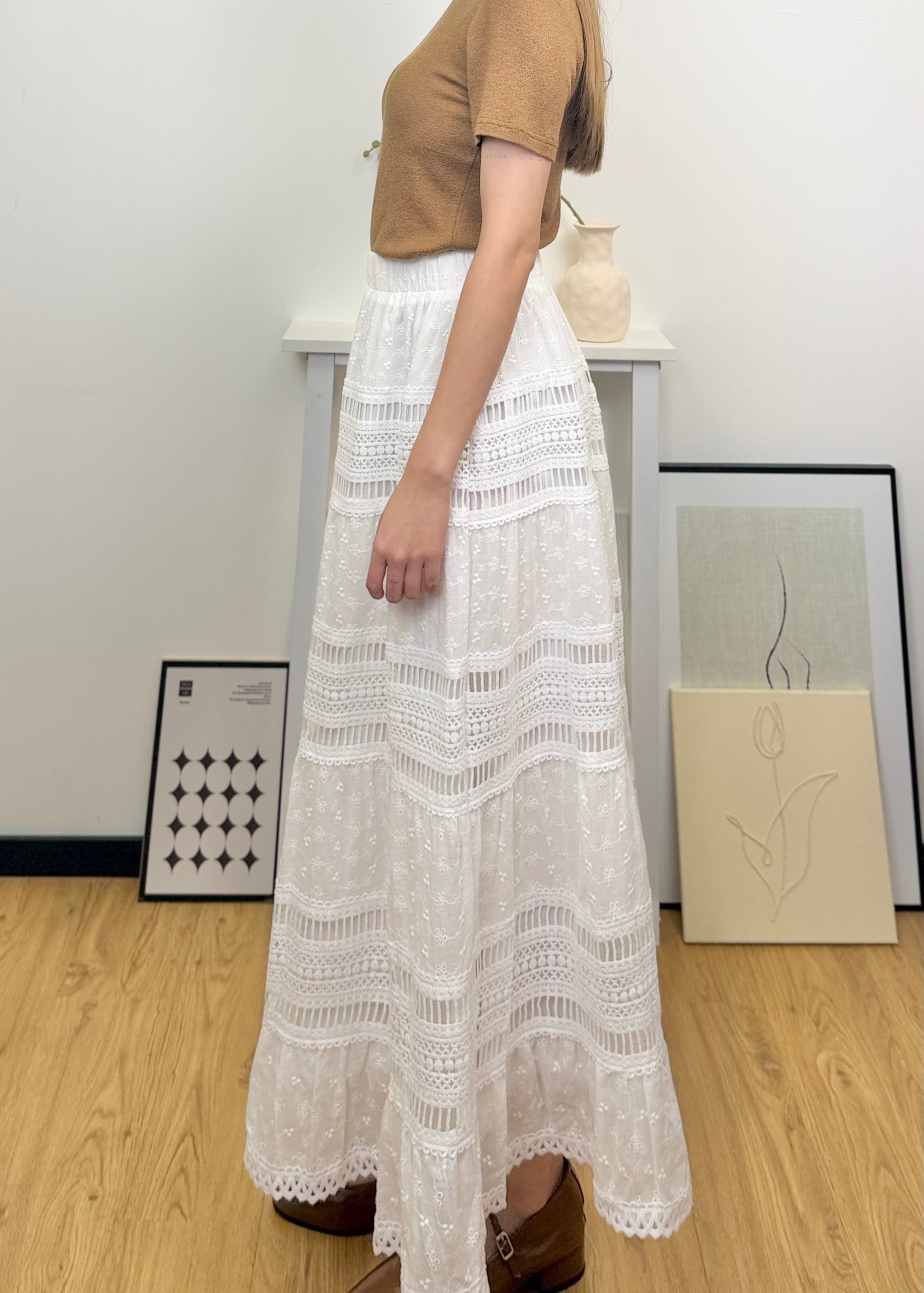 Embroidery Elastic Waist Midi Skirt