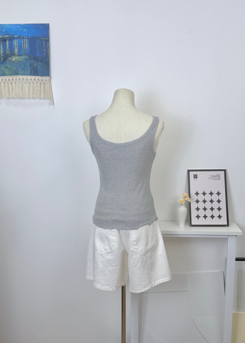 Ruffle Hem Ribbed Tank Top