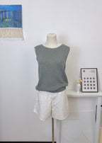 Artistic Chunky Knit Vest
