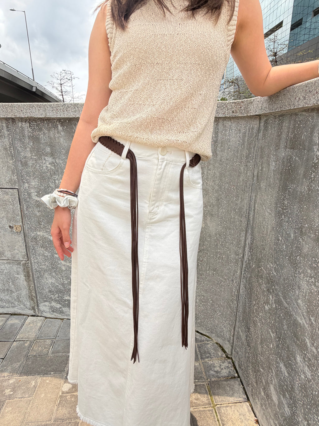 Woven Belt Raw Edge Denim Straight Midi Skirt